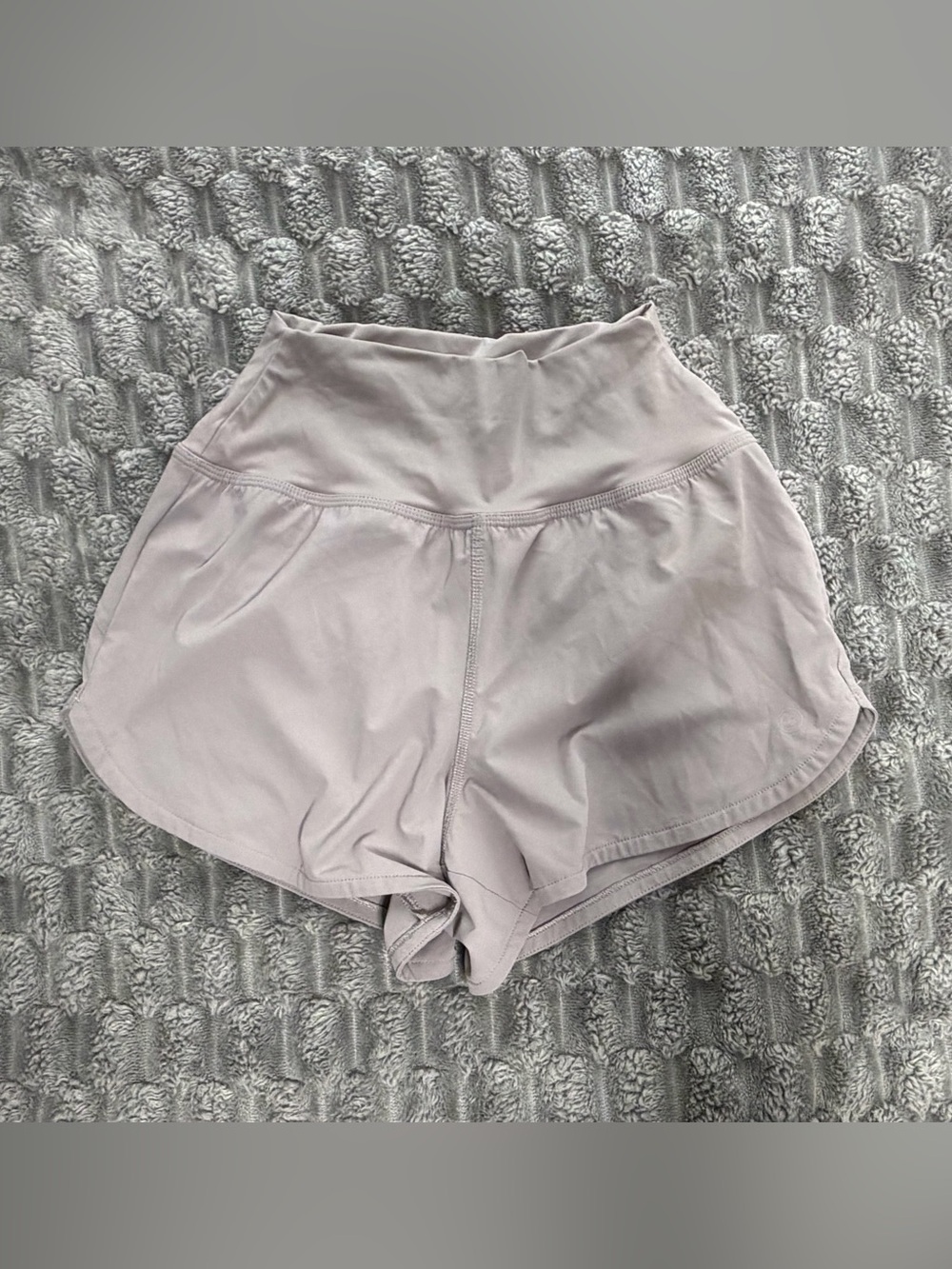 Hollister Gilly Hicks High-Waist Women's Active Shorts in Cream